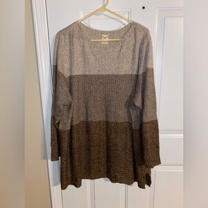 Women’s Plus Sized Oversized Sweater